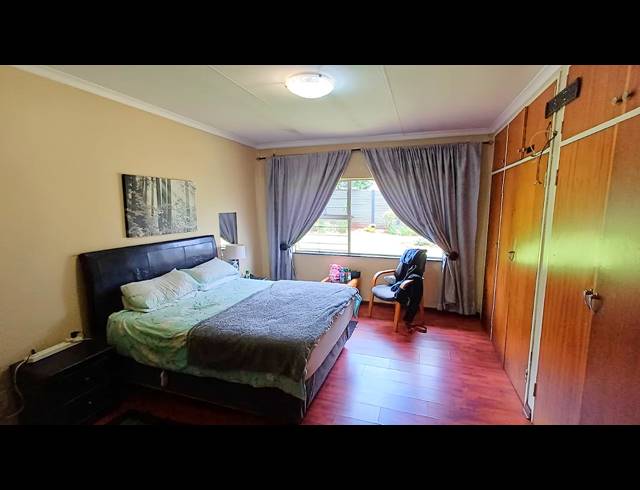 4 BEDROOM FREEHOLD FOR SALE IN LYTTELTON MANOR